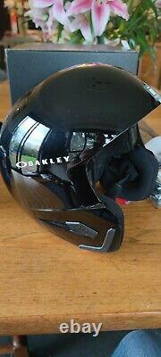 Brand new Oakley Arc5 Pro ski/snowboard helmet elite MEDIUM SIZE blackout