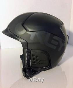 NEW! Oakley Matte Black MOD5 FACTORY PILOT Snow Helmet Medium 99430FP-02K NIB