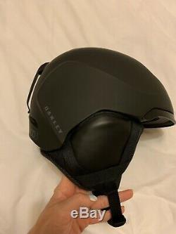 Oakley MOD 3 Helmet Ski / Snowboard Size M 55-59cm Black