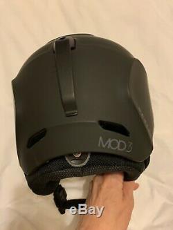 Oakley MOD 3 Helmet Ski / Snowboard Size M 55-59cm Black