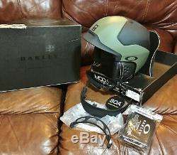 Lil bridge wealth Oakley Mod 5 Boa Adult Ski Snow Helmet, Small, Dark Brush Green 99430-86v  Mod5
