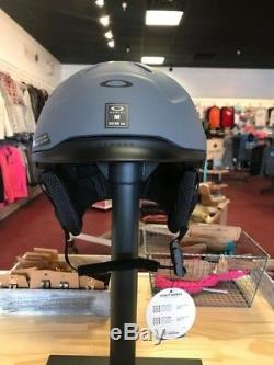 Oakley Mod 3 Adult Ski/Snowboarding Helmet Size M 55-59cm Forged Iron