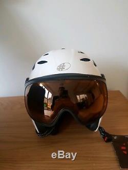 Ski/Snowboard Helmet 56-58cm With visor Photochromic Lense Diezz Louna RRP £220